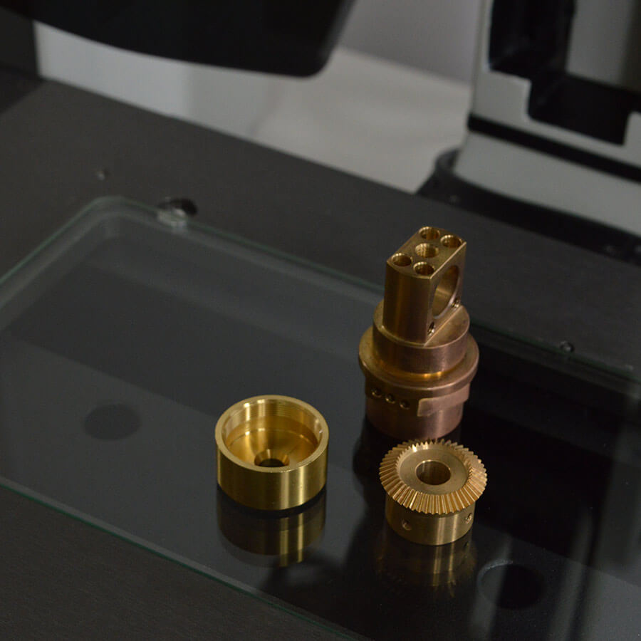 06-Precision-engineering-components-DSC_0598-900×900 04-Plastic-measurement-DSC_0609-1504x100