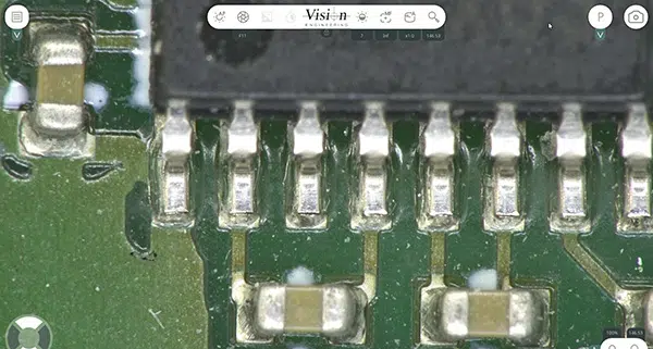 AURA-SS-Electronics-600×321 Placa de circuito impresso sob ampliação